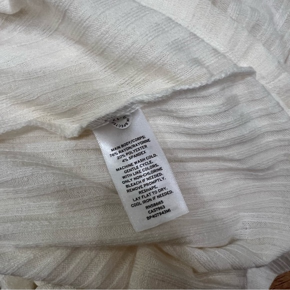 🤍Perfect white/creme wide ribbed knit long sleeve base shirt Nordstrom BP XL - Picture 4 of 4